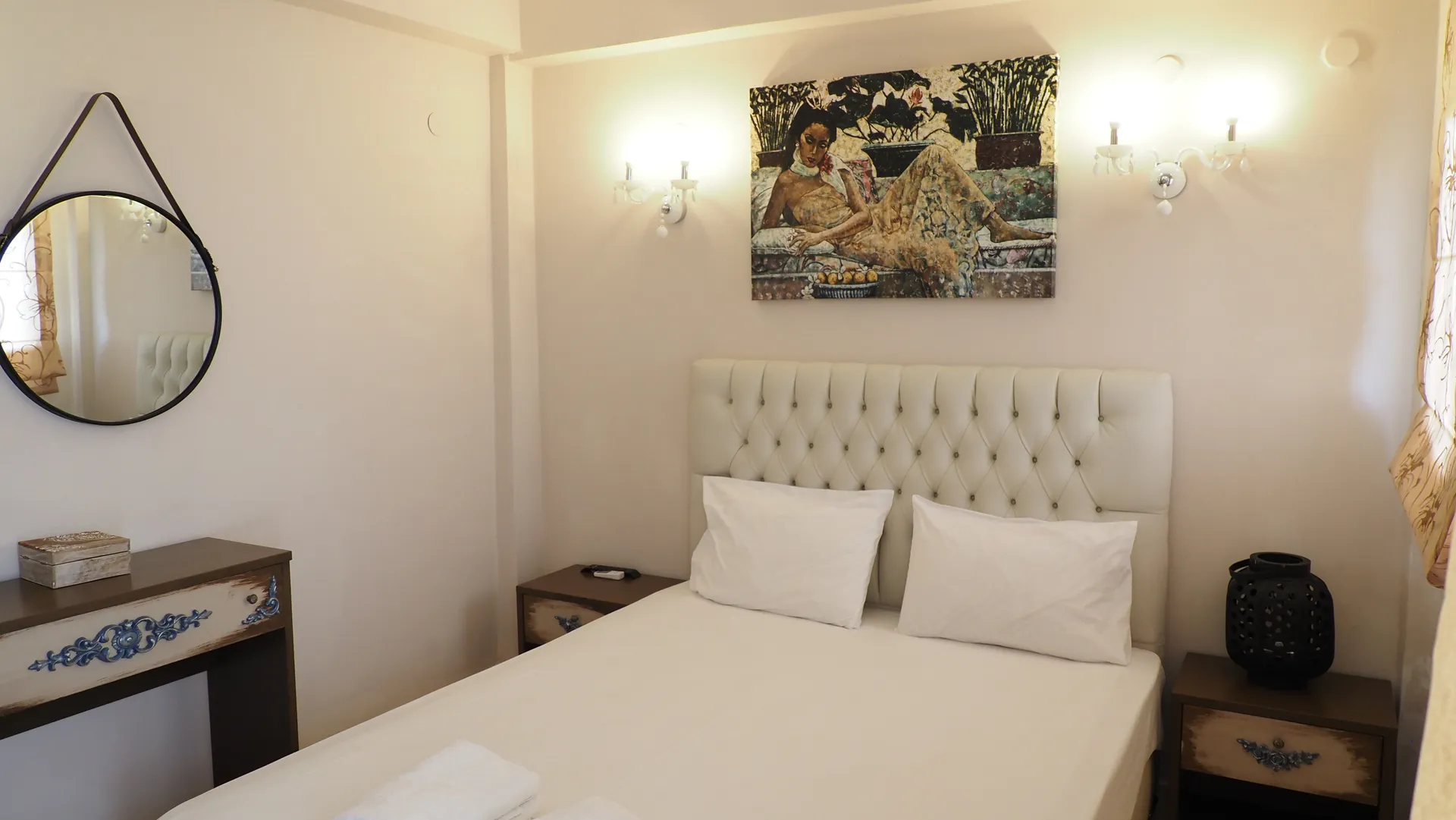 Tiara Holidays - Leonidas Apartments & Suites - Superior One Bedroom Family Apartment - bedroom